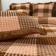 Honeycomb color weaving